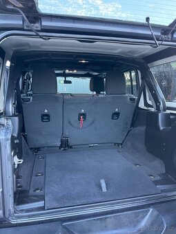 Jeep Wrangler sahara sport 2.0 - 2