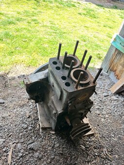 Blok motora Zetor 25 A - 2