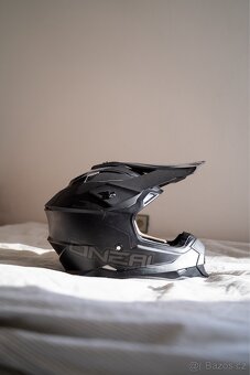 MX Oneal helma - 2