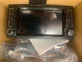 Autorádio 7“ Android pro VW Touareg / Transporter - 2