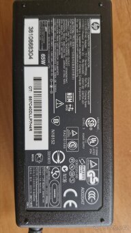 Originální nabíječka adaptér HP PPP009L k notebooku - 2