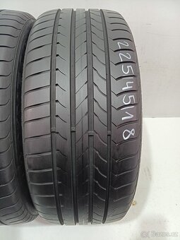 2ks letní pneu 225/45/18 GoodYear - 2