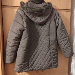 Hnědá bunda s kapucí XXL- XXXL - 2