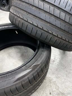 2x Letní Pneu 275/40 R19 - 2