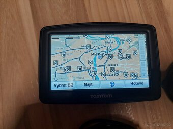 TomTom XL - 4ET03, 4.3", interní paměť, baterie drží - 2