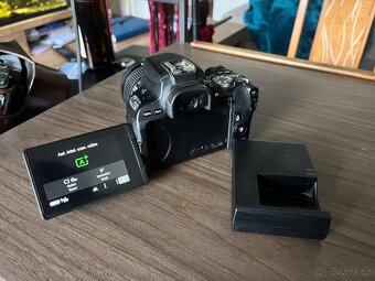 Canon 200D + 18-55mm - 2