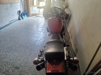 Honda VF 700C Supermagna - 2
