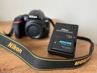 Nikon D5600 - 2