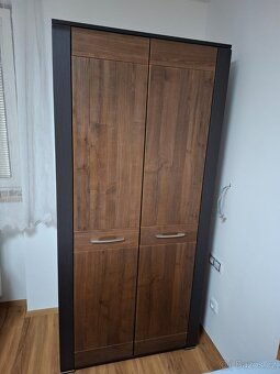 Šatní skříň - 2