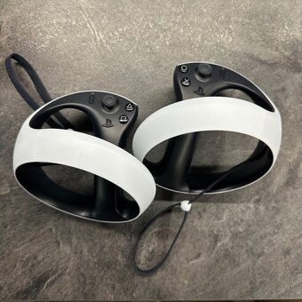 PS VR2 + nabíjecí stanice - záruka 18 měsíců - 2