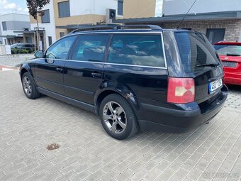 VW Passat combi 1.6i, 75 kW, 2004, klima, ALU R16, tažné - 2