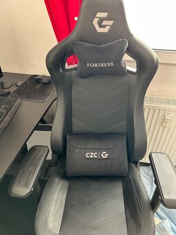 Ps5, 2x joyst, sluchatka, monitor a zidle - 2