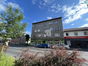 Prodej byt 2+1, OV, 55m2, sklep, Závodu míru, Karlovy Vary - 2