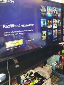 Prodám LED Smart TV Philips 82cm, DVB T2, WiFi, OnePlay - 2