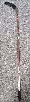 Carbonová hokejka JR HOCKEY flex 50 INT pravá - 2