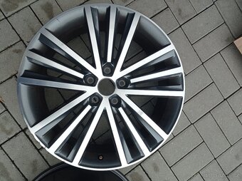 Kusové al disky nové, pouzite KOPRETINA SKODA - 2