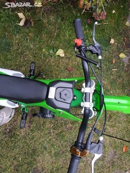 Nová benzínová dětská minikroska zelená 49ccm 10"kola - 2