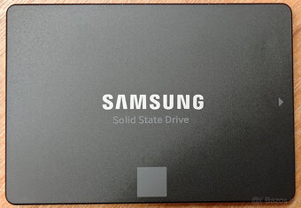 Samsung 870 EVO - 2,5" - SATA - 500GB #1 - 2