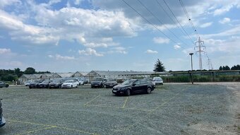 Pronájem parkovacího stání Kaštanová - 2