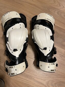 Kolenní chrániče Asterisk - 2