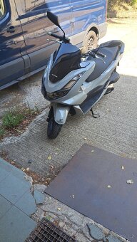 Prodám skútr Honda PCX 125 - 2