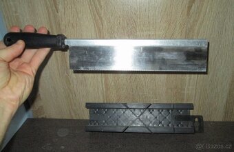 Pilka na lišty + pokosnice - set - 2