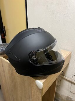 Výklopná helma na motorku ULTIMATE SPEED - 2