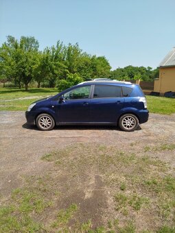Toyota Corolla Verso 2,2 100 Kw - 2
