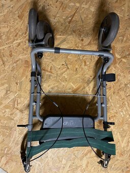 Chodítko skládací pro seniory - 2