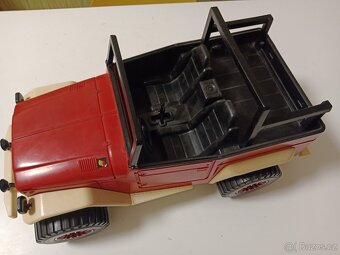 Terénní auto, Joustra - 2