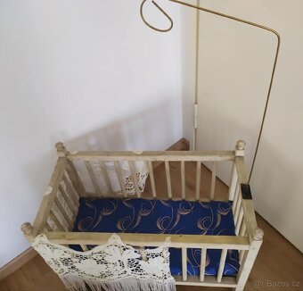 Starožitná postýlka - 2