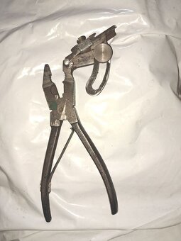 Šraňkovací kleště na pily - 2