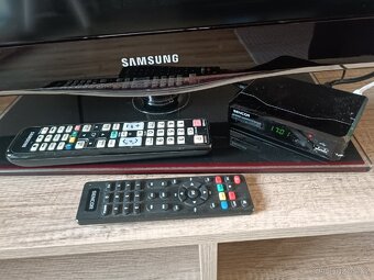 Televize Samsung + Set-top box - 2