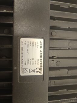 LED REFLEKTOR 50W s PIR čidlem, IP66, 50W LED - 2