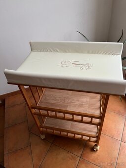 Přebalovací pult - 2