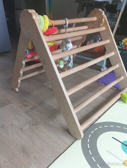 Montessori trojúhelník - 2