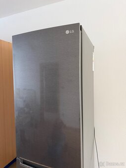 Lednice s mrazákem LG - 2