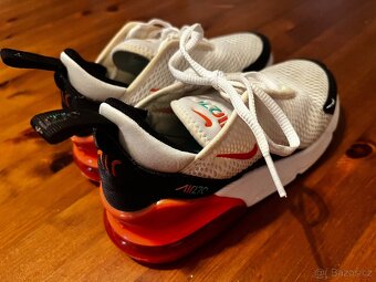 Dětské tenisky NIKE č. EUR 33,5 - 2
