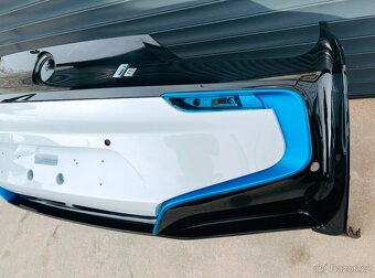 BMW i8 naraznik - 2