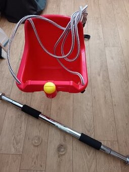 Houpacka detska cervena vcetne rozpery klaksonu - 2