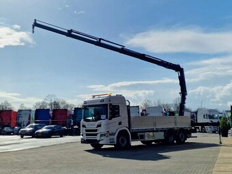 Scania P410 6x2 - valník s hydraulickou rukou - 2