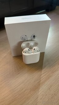 Apple AirPods 1 generace - 2