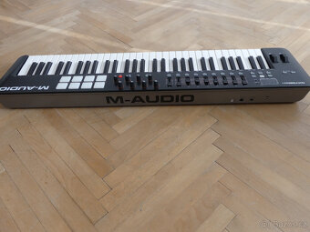 MIDI Klávesy, M-Audio OXYGEN 61 IV+skládací stojan - 2