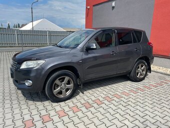 TOYOTA RAV4 2.2 D-4D, 4x4, r.v.12/2012 ODPOČET DPH 1 maj. - 2