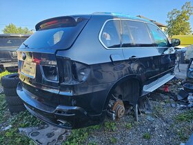 BMW X5 3,0d E70 173kW náhradní díly z tohoto vozu - 2