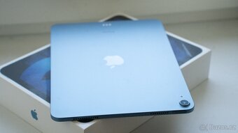 Apple iPad Air 2022 M1 Blue, komplet - 2