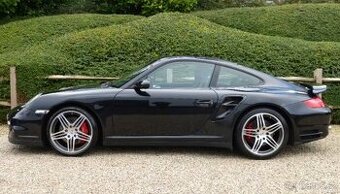 Porsche 911 Turbo (997) – 480 koní - 2