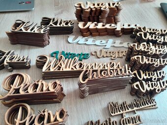 Nápisy z překližky - 2