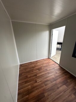 Obytný kontejener 6x2,4m - 2