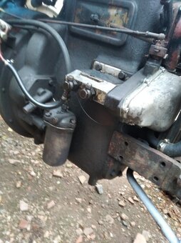 Prodám motor na ZETOR25N-bez kompresoru - 2